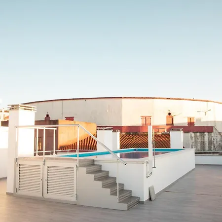 Varanda Da Muralha - By Sch نازاريه