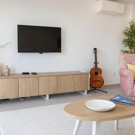 Varanda Da Muralha - By Sch Nazare