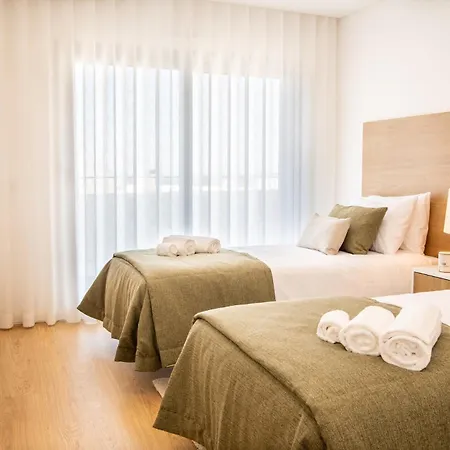 Varanda Da Muralha - By Sch شقة