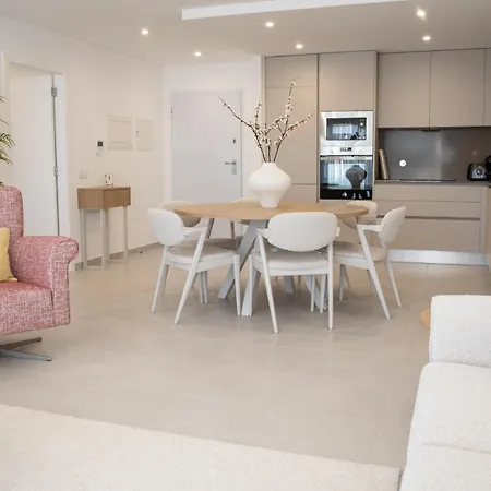 Varanda Da Muralha - By Sch شقة *